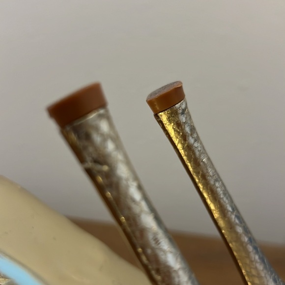 Bebe gold pump platform size 8 - Picture 11 of 11